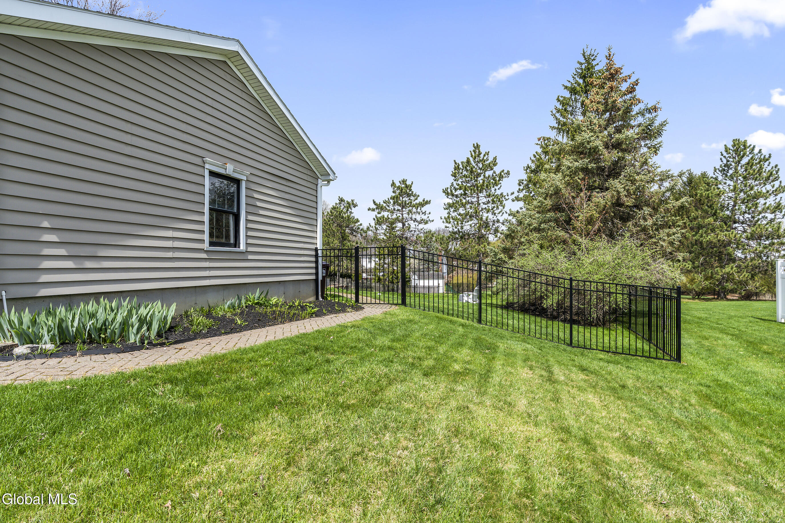 3 Cephalonia Drive Niskayuna NY 12309