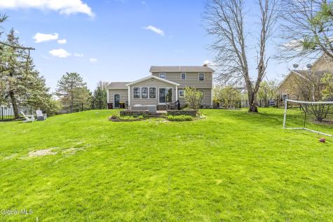 3 Cephalonia Drive Niskayuna NY 12309