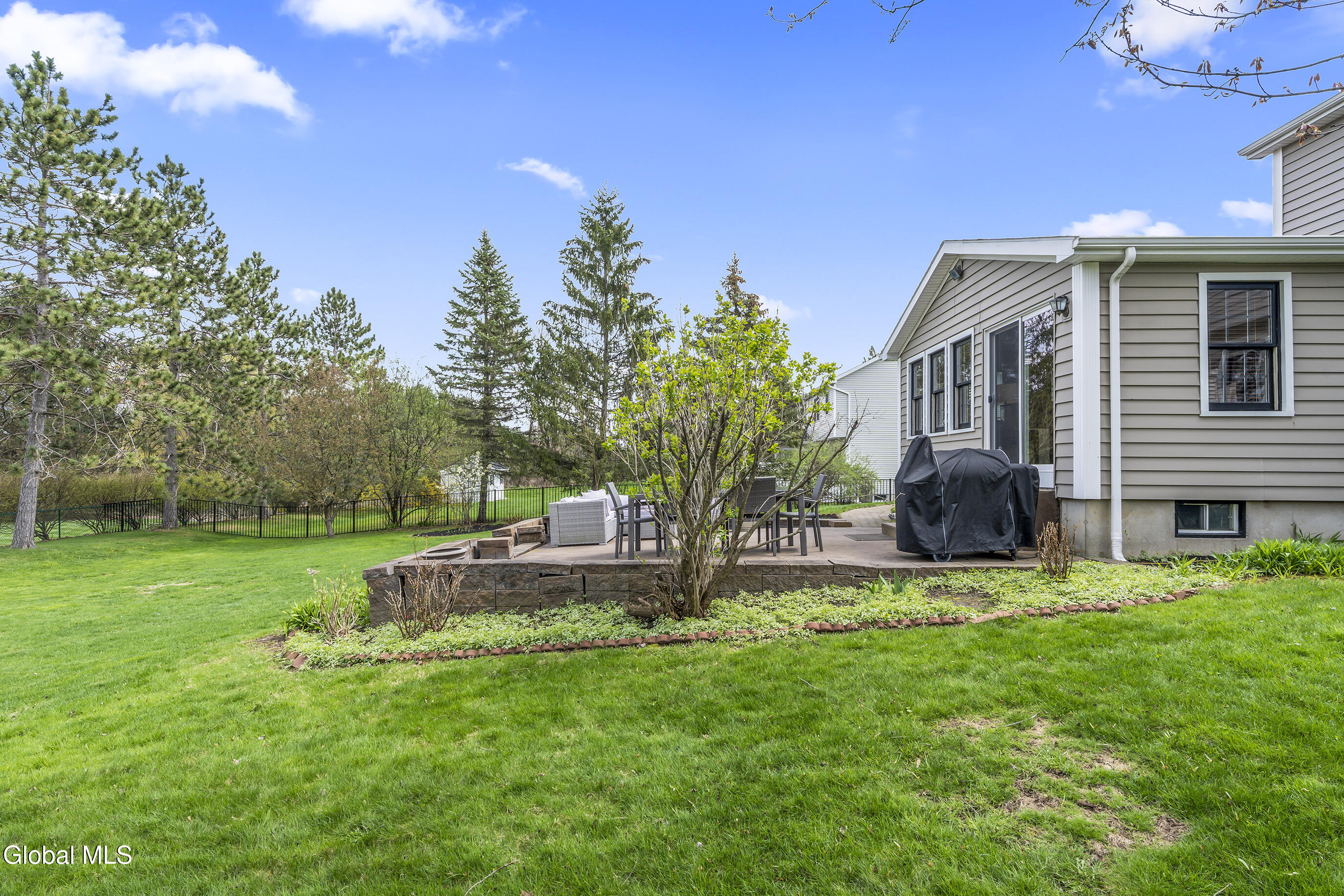 3 Cephalonia Drive Niskayuna NY 12309