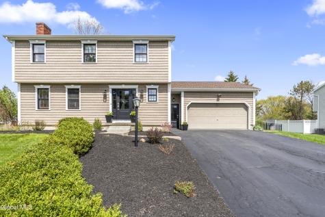 3 Cephalonia Drive Niskayuna NY 12309