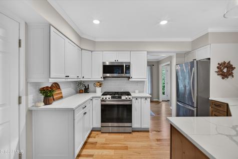 31 Brookside Drive Saratoga Springs NY 12866