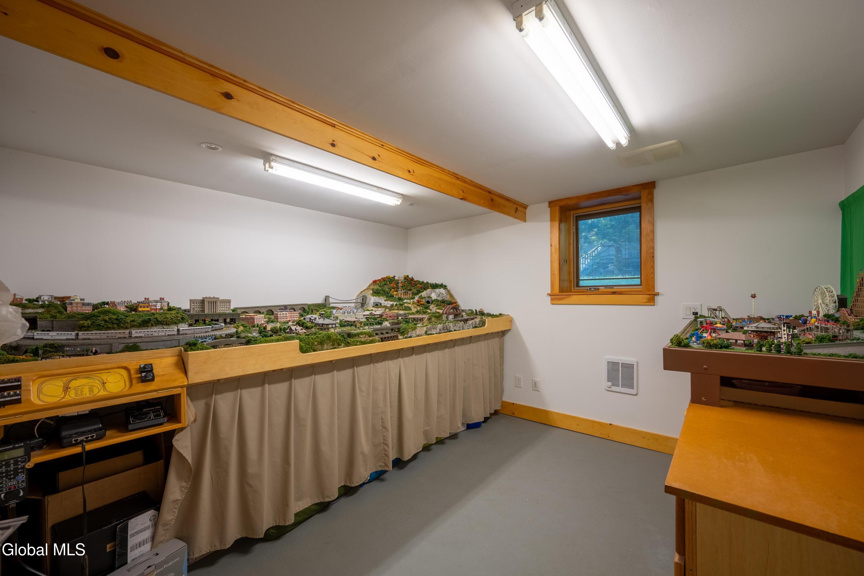 27 Bobkat Lane Silver Bay NY 12836