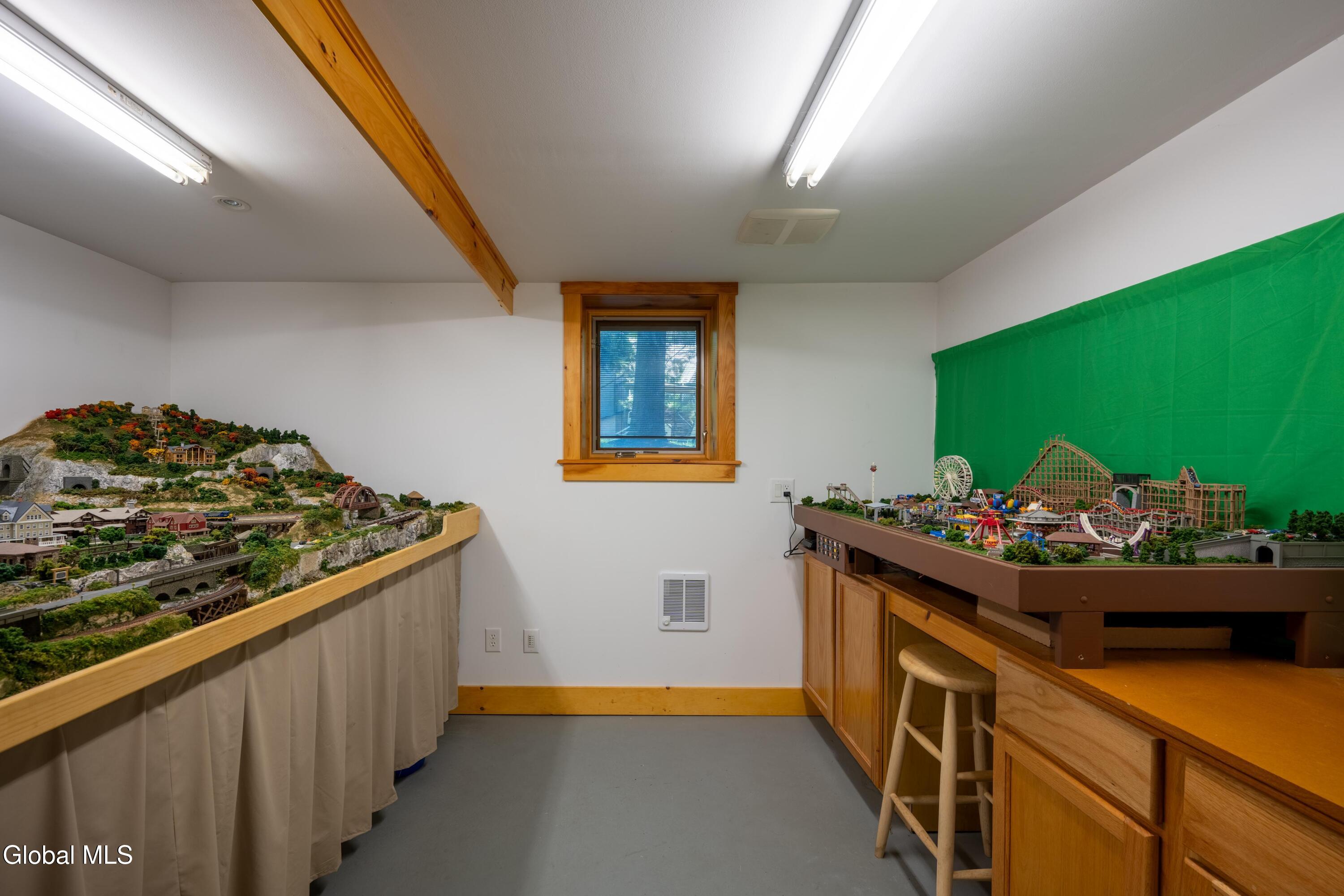 27 Bobkat Lane Silver Bay NY 12836
