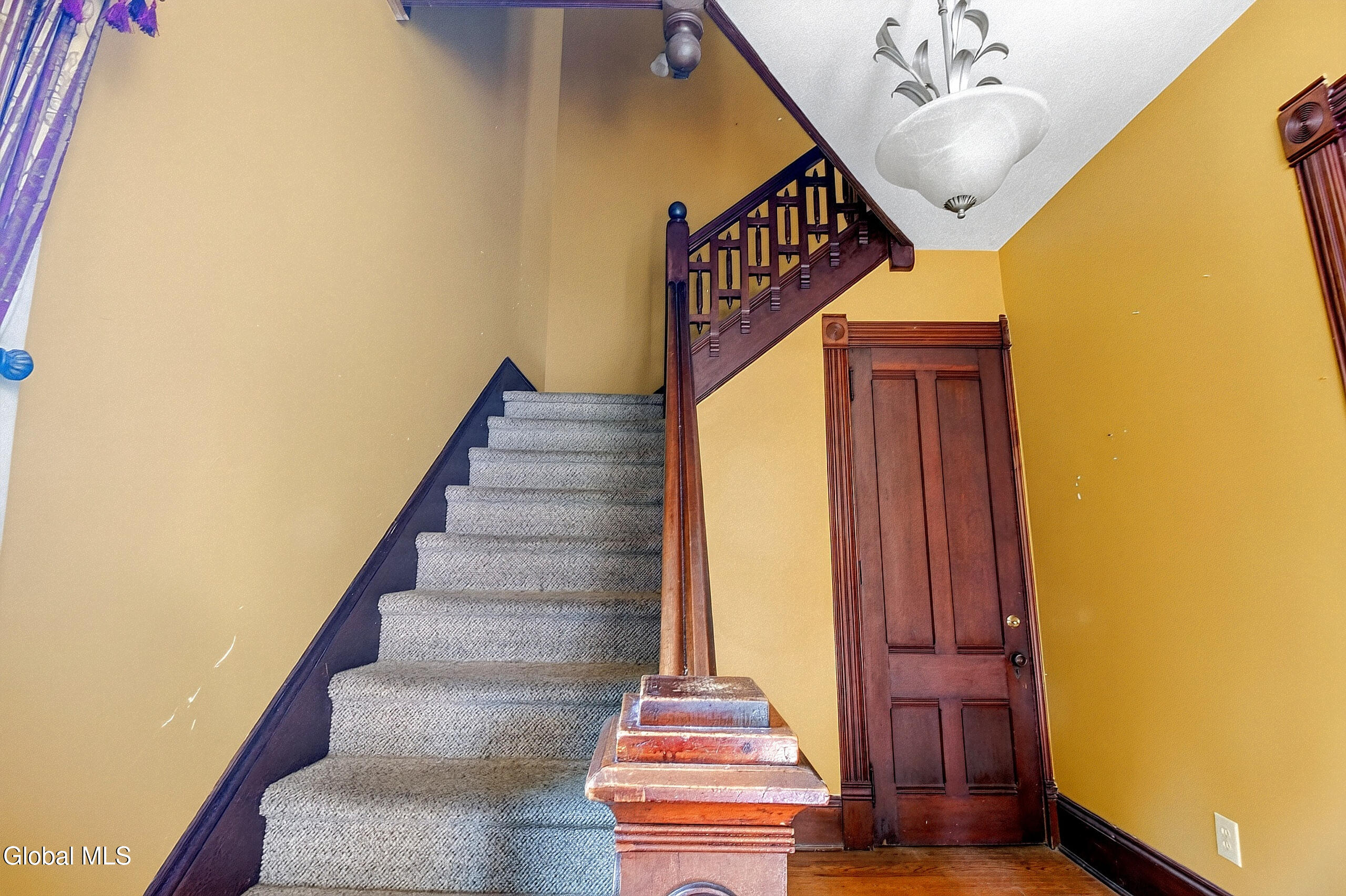 18 Grove Street Baldwinsville NY 13027
