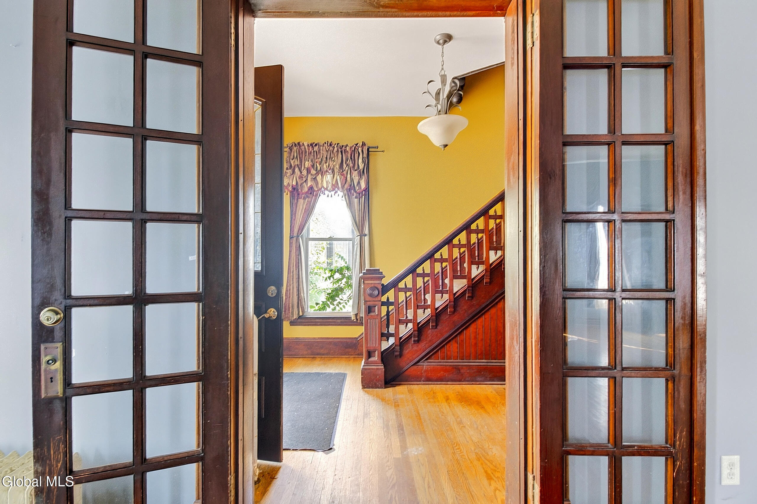 18 Grove Street Baldwinsville NY 13027