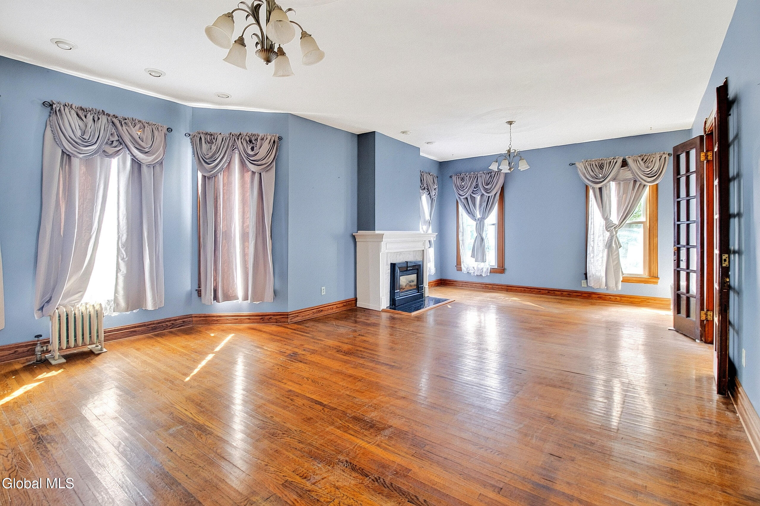 18 Grove Street Baldwinsville NY 13027