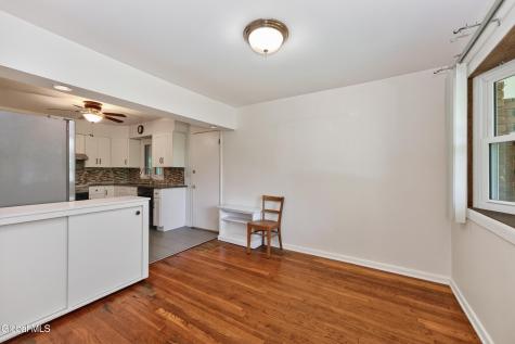 87 Buckingham Drive Albany NY 12208