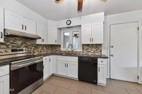87 Buckingham Drive Albany NY 12208