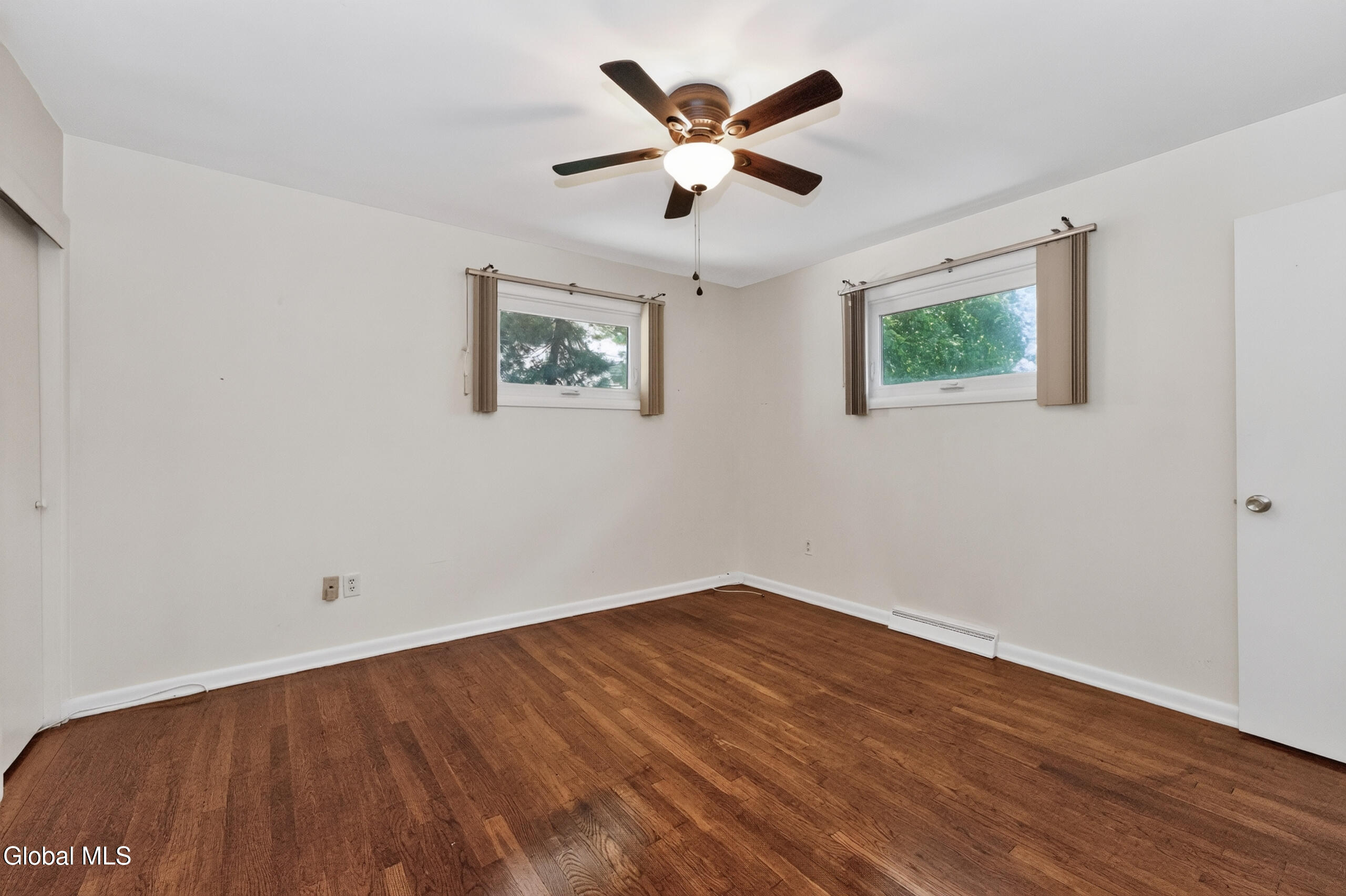 87 Buckingham Drive Albany NY 12208