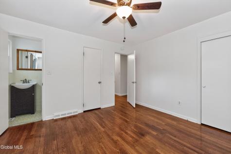 87 Buckingham Drive Albany NY 12208