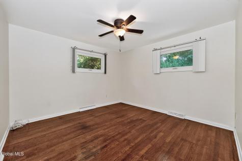 87 Buckingham Drive Albany NY 12208