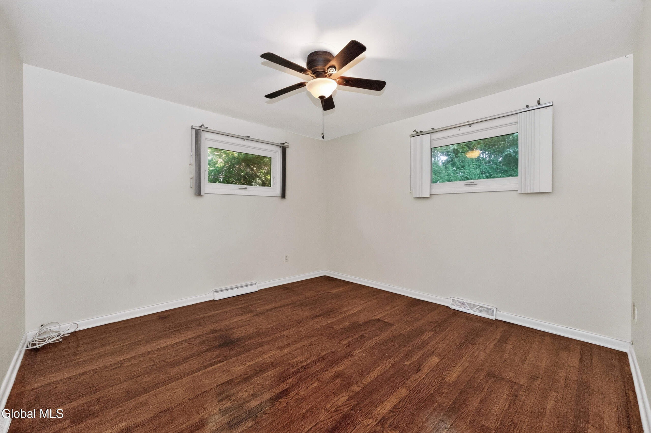 87 Buckingham Drive Albany NY 12208