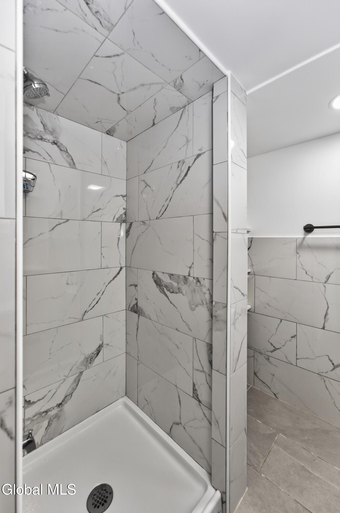 87 Buckingham Drive Albany NY 12208