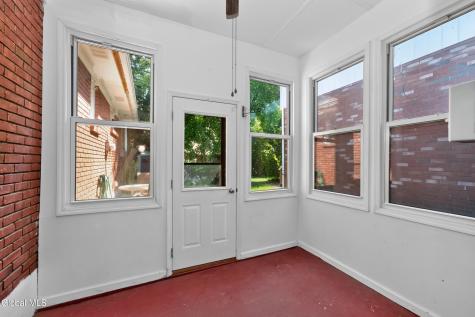 87 Buckingham Drive Albany NY 12208