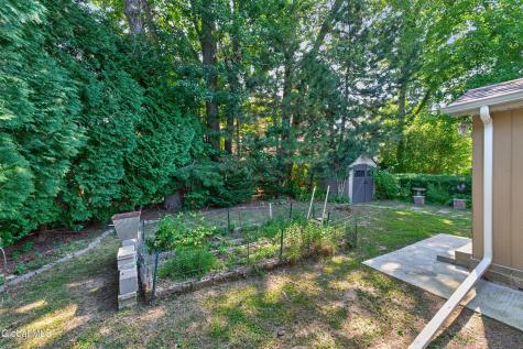 87 Buckingham Drive Albany NY 12208