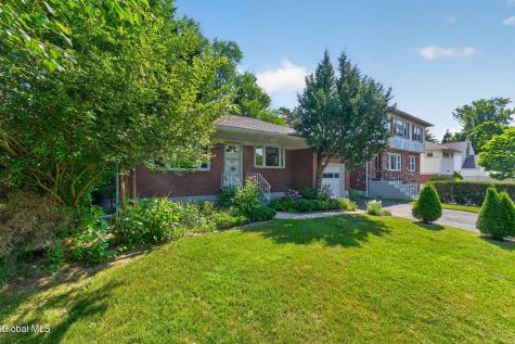 87 Buckingham Drive Albany NY 12208