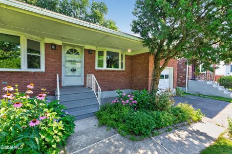 87 Buckingham Drive Albany NY 12208