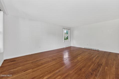 87 Buckingham Drive Albany NY 12208