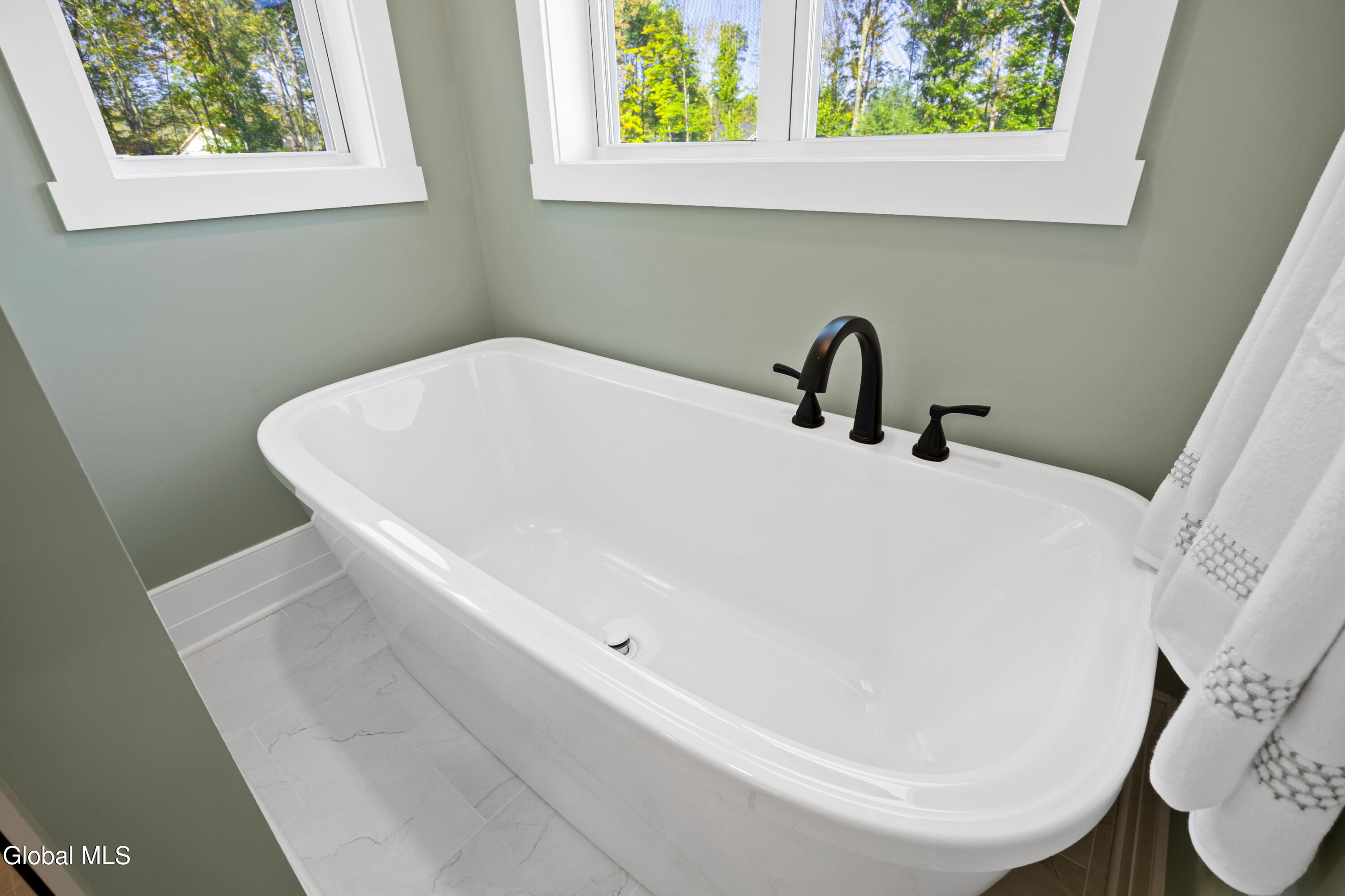 35 Tamarack Street Ballston Lake NY 12019