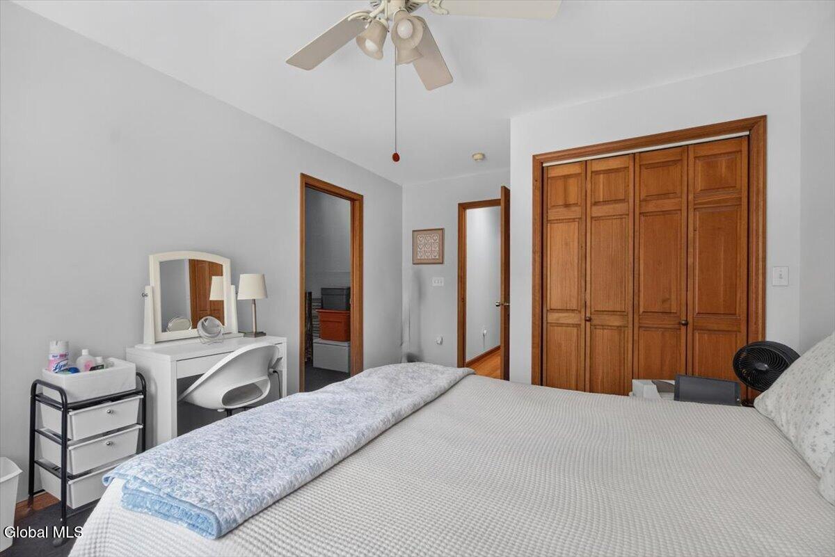698 Ny-2 Troy NY 12180