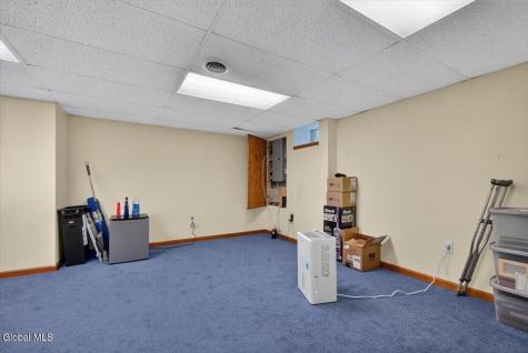 698 Ny-2 Troy NY 12180