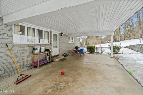14417 Us Route 9w Ravena NY 12143