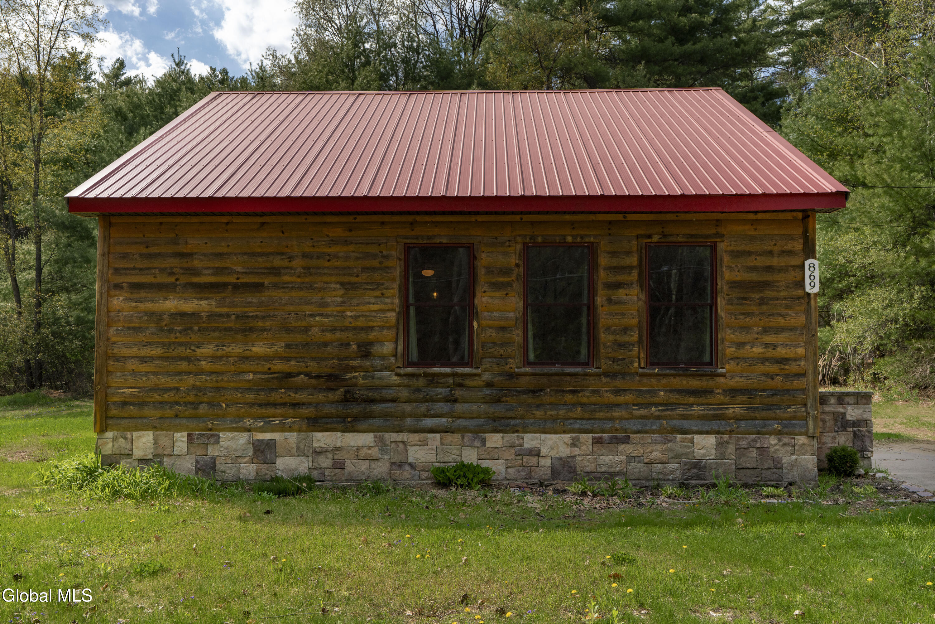 Lake Luzerne NY, 869 Lake Avenue