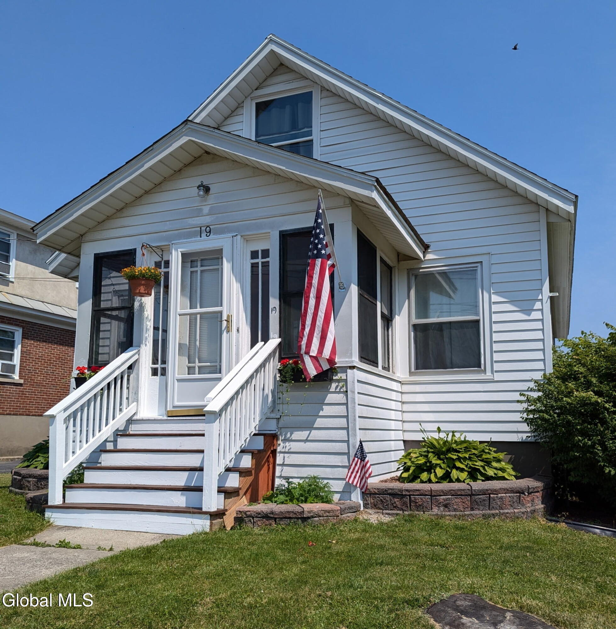 19 Pleasant Avenue Amsterdam NY 12010