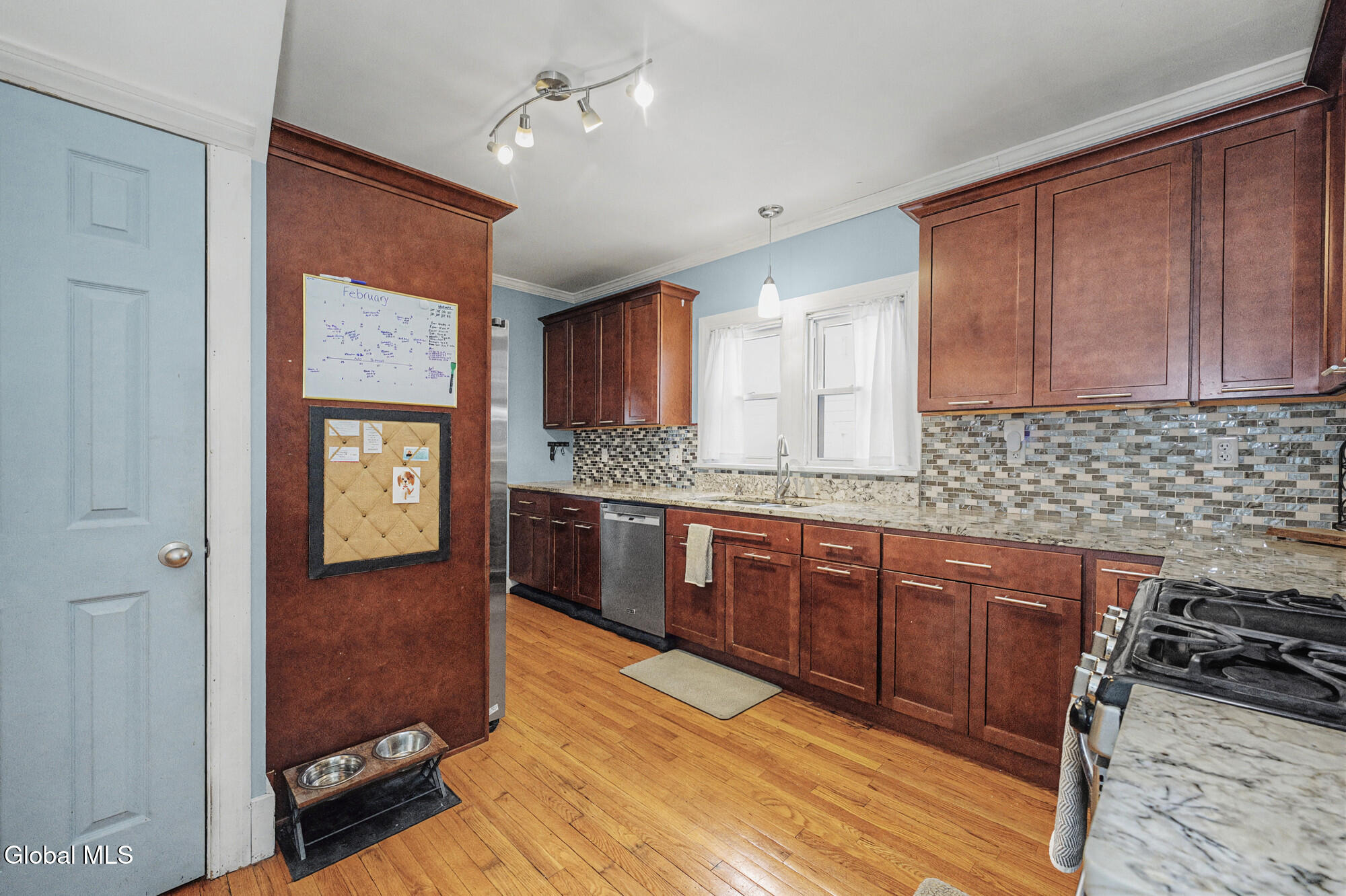 19 Pleasant Avenue Amsterdam NY 12010