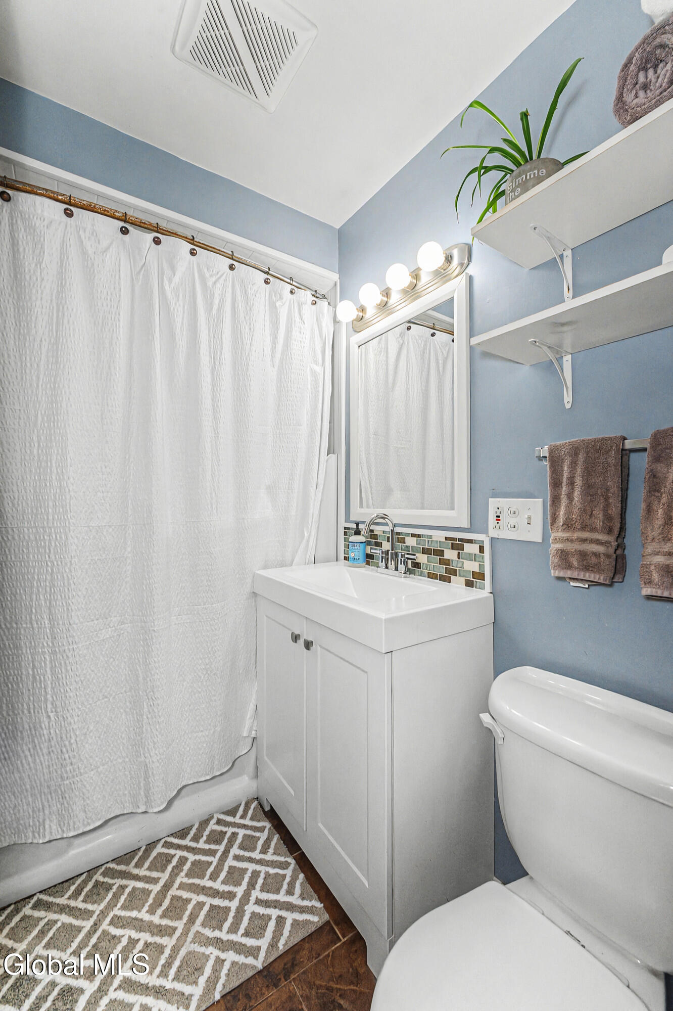 19 Pleasant Avenue Amsterdam NY 12010