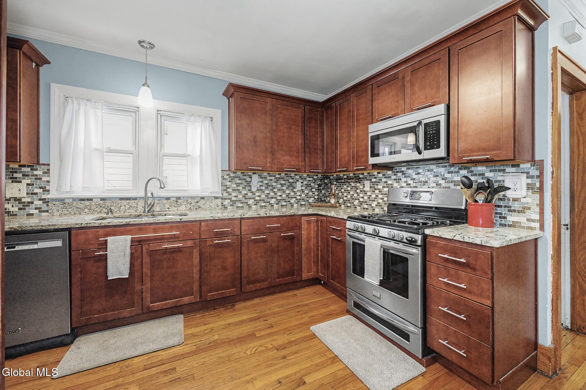 19 Pleasant Avenue Amsterdam NY 12010