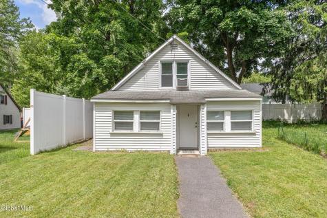 9 Kellogg Avenue Schenectady NY 12304
