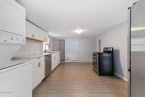 9 Kellogg Avenue Schenectady NY 12304
