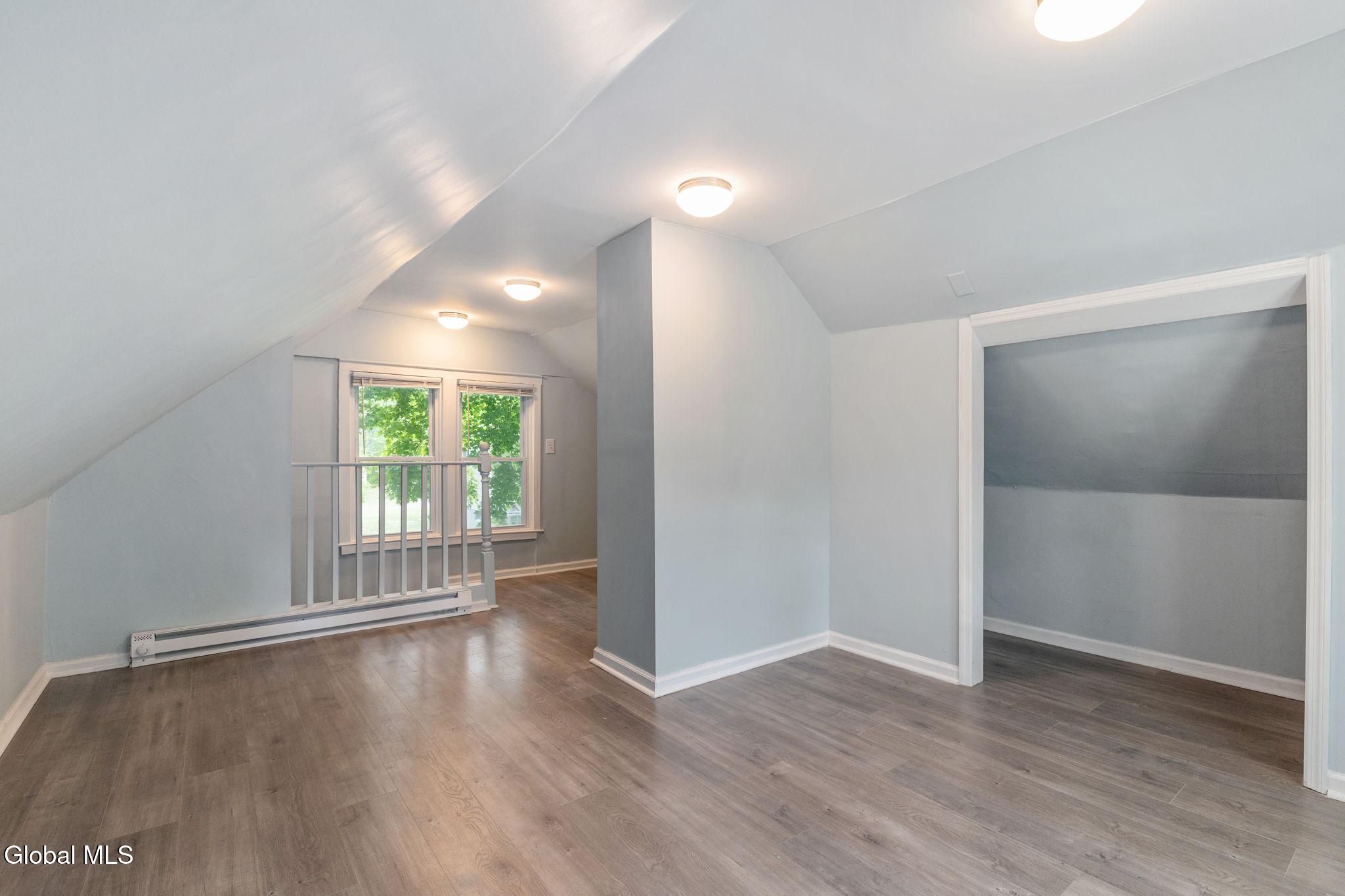 9 Kellogg Avenue Schenectady NY 12304