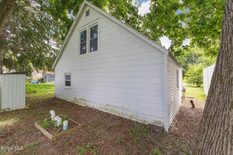 9 Kellogg Avenue Schenectady NY 12304