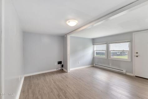 9 Kellogg Avenue Schenectady NY 12304