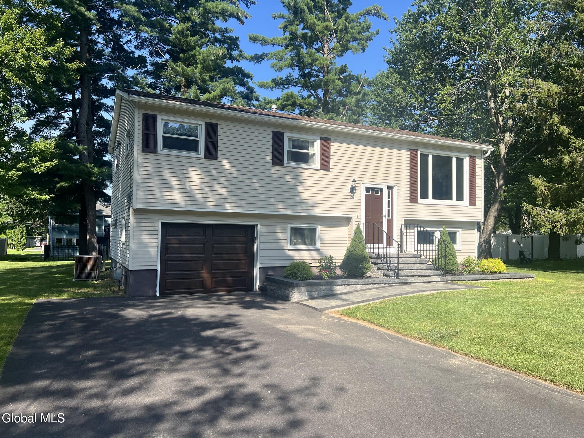 62 Walnut Drive Clifton Park NY 12065