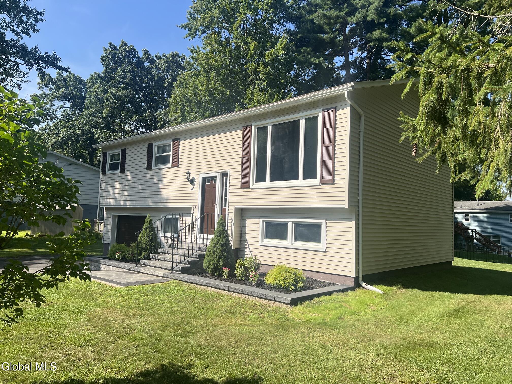 62 Walnut Drive Clifton Park NY 12065