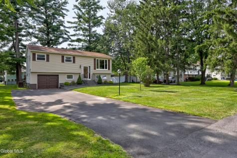 62 Walnut Drive Clifton Park NY 12065