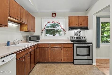 62 Walnut Drive Clifton Park NY 12065