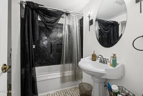 38 May Apple Way Malta NY 12020