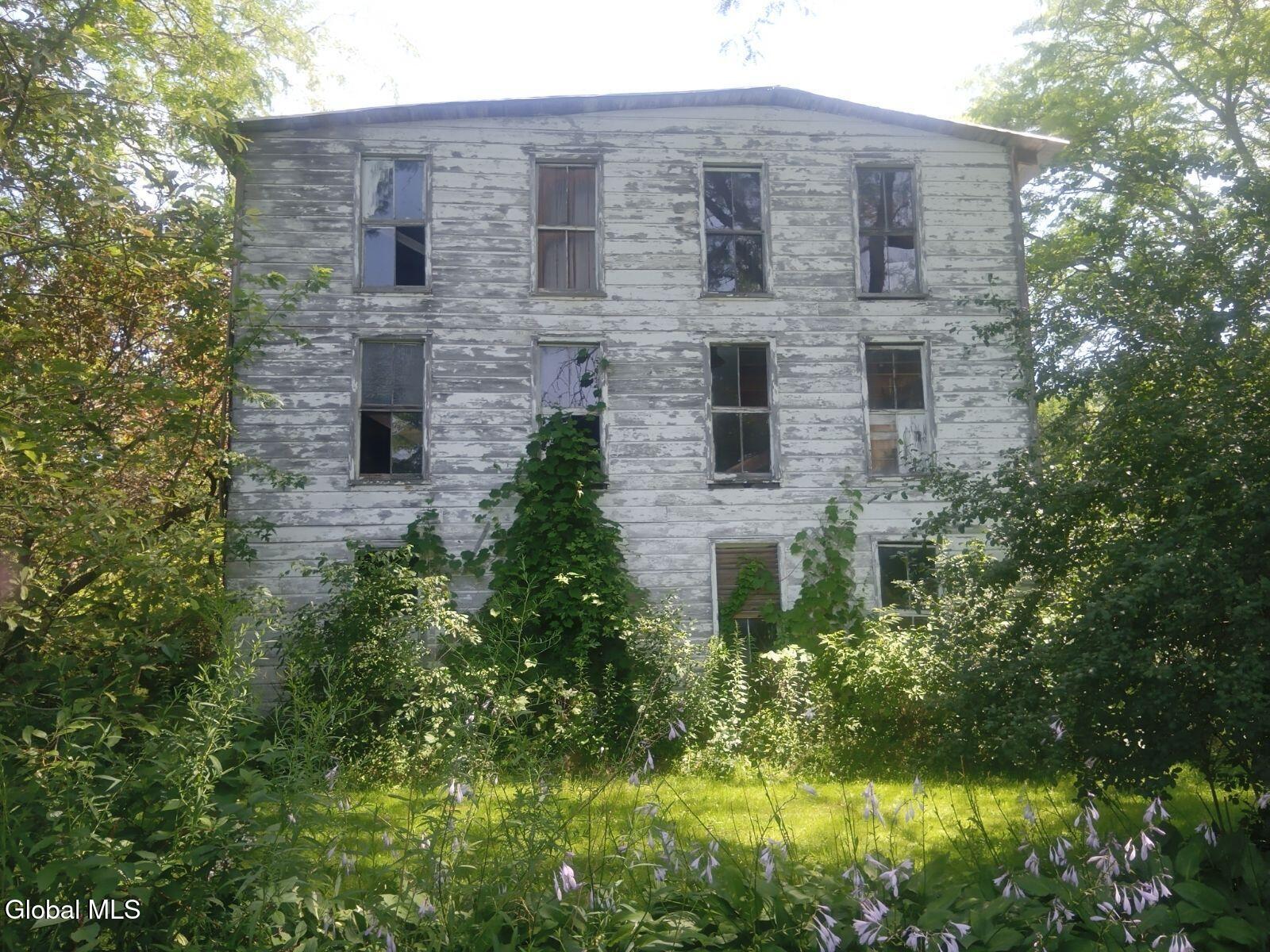 2423 State Highway 67 Johnstown NY 12095