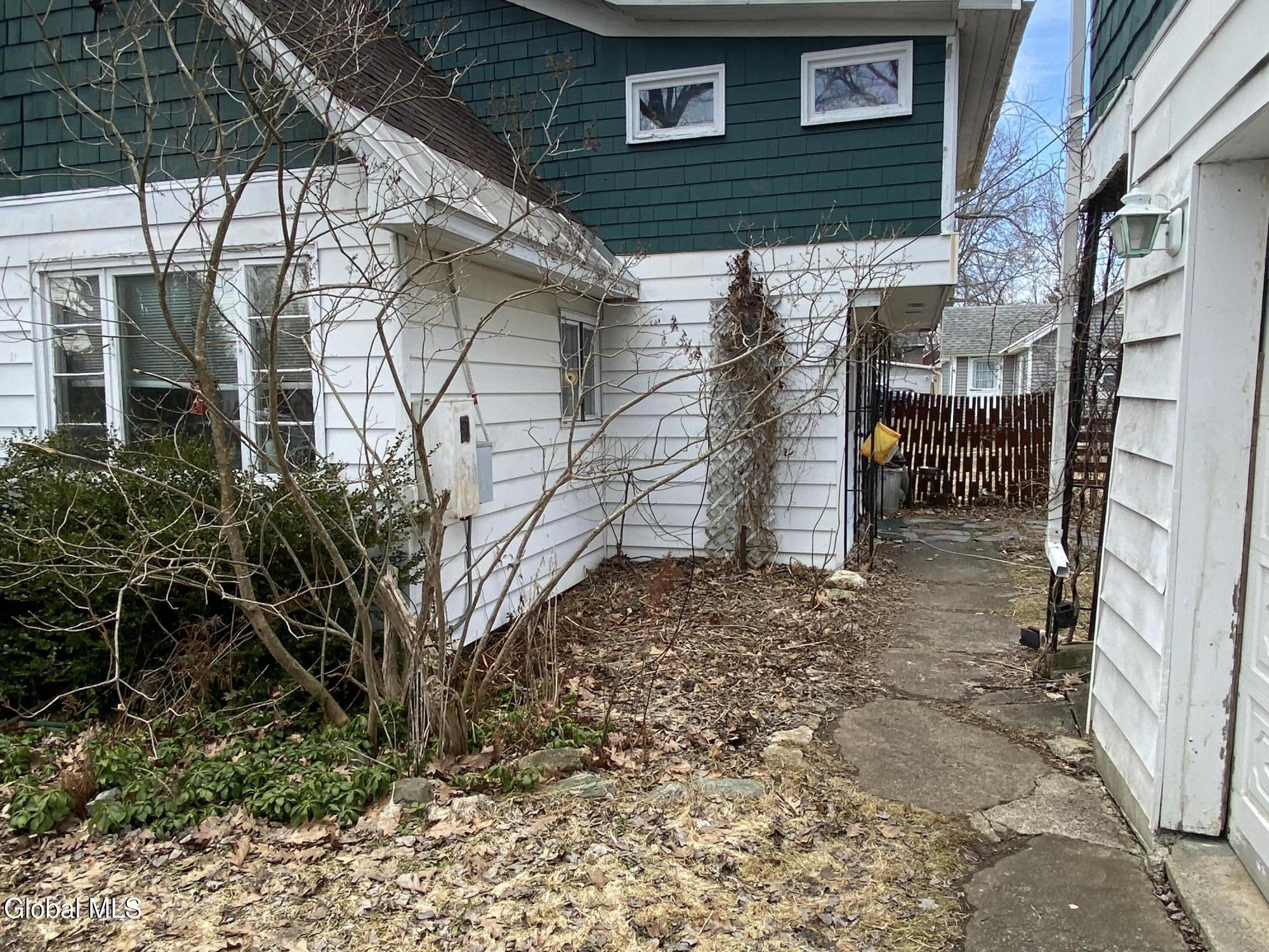 2423 State Highway 67 Johnstown NY 12095