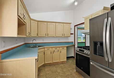 42 Vandenburgh Avenue Troy NY 12180
