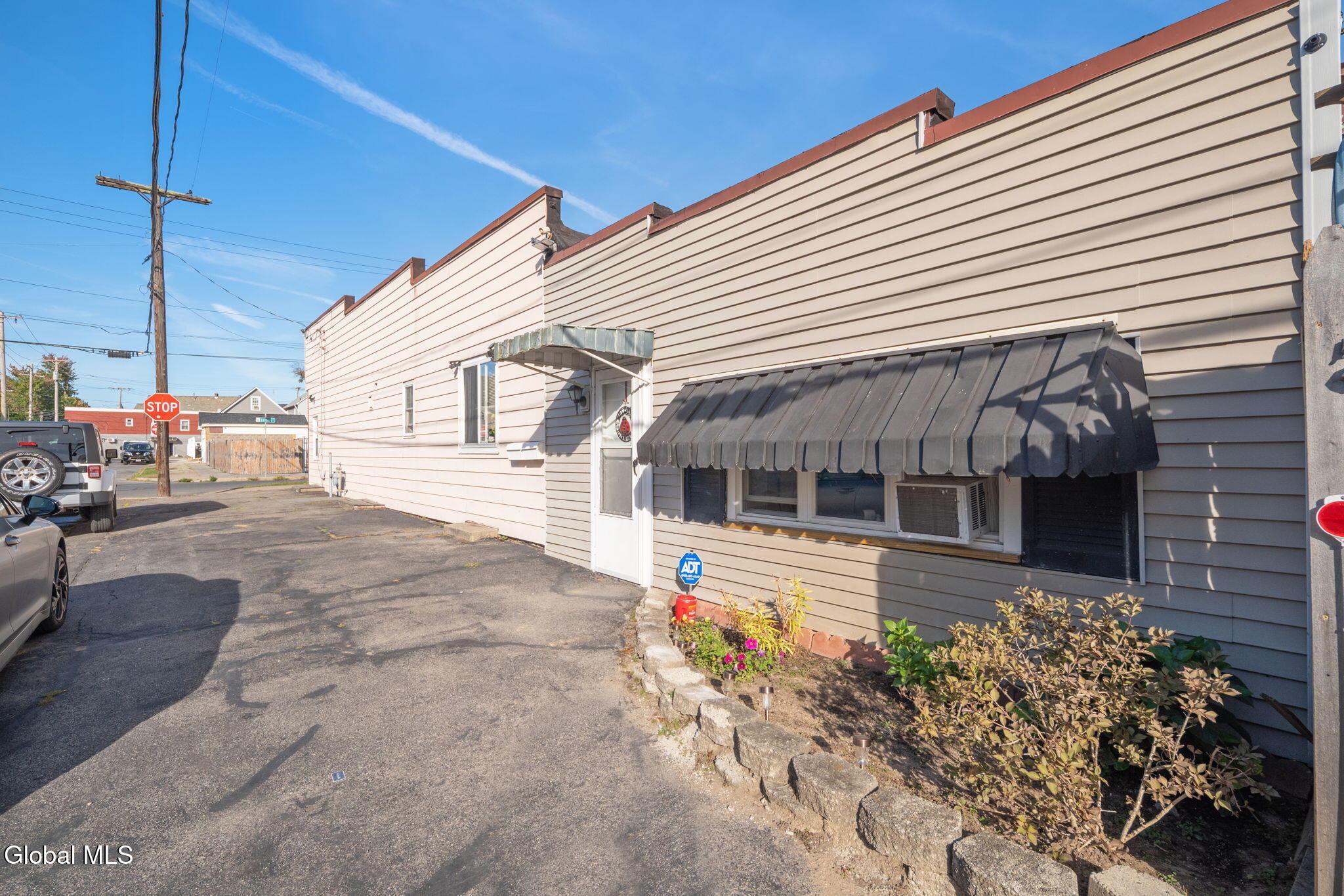 1002 Strong Street Schenectady NY 12307