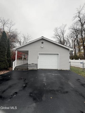 100 Point Breeze Road Saratoga Springs NY 12866