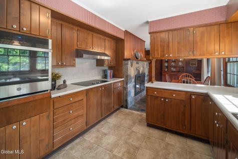 4 Acorn Drive Burnt Hills NY 12027