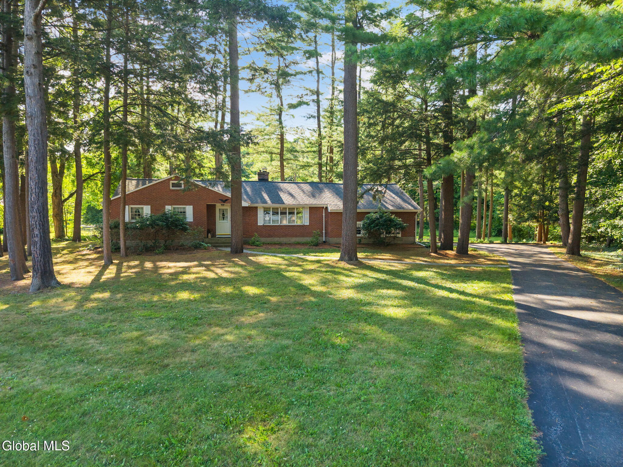 4 Acorn Drive Burnt Hills NY 12027