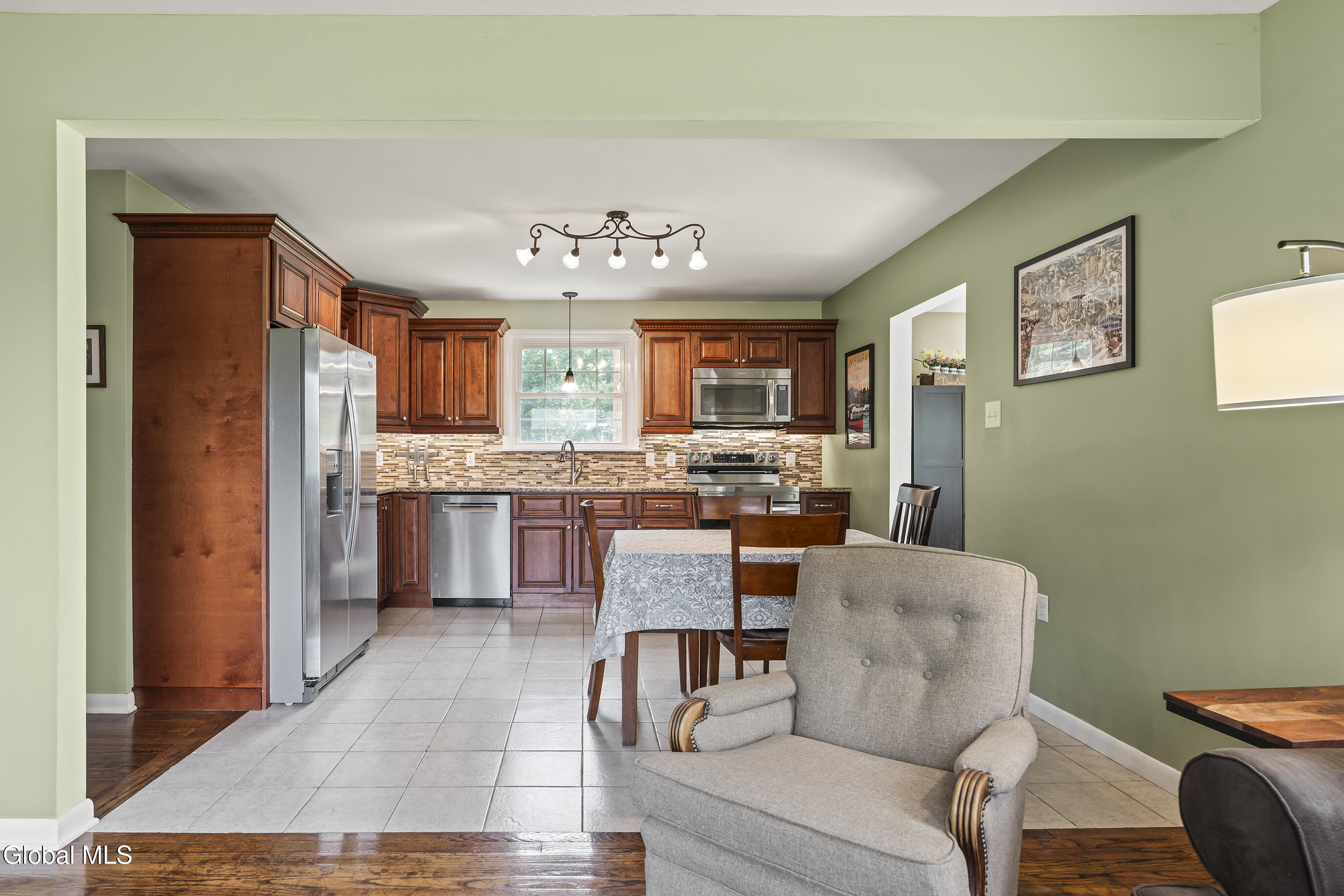 90 Teliska Avenue Rensselaer NY 12144