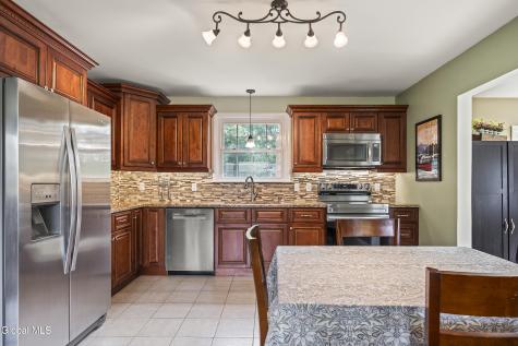 90 Teliska Avenue Rensselaer NY 12144